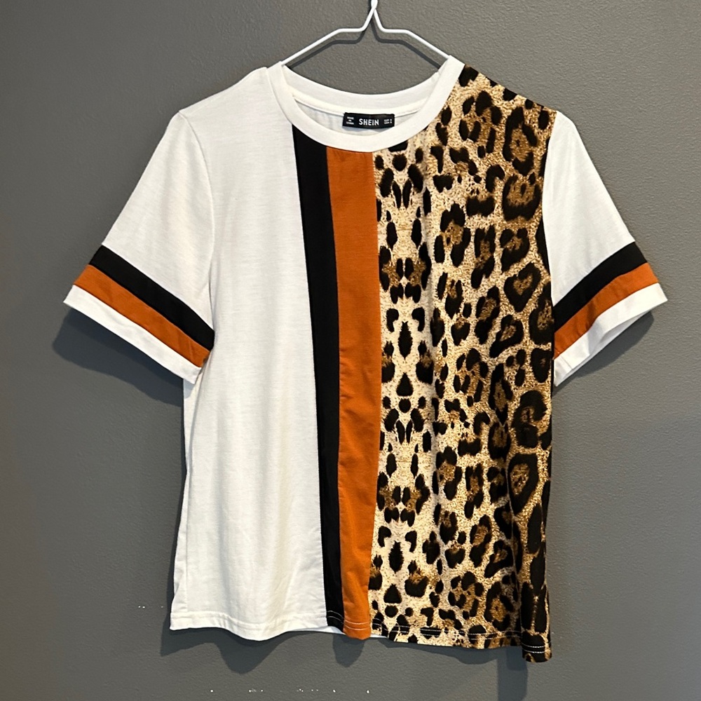 SHEIN White and Orange Leopard Print T-Shirt